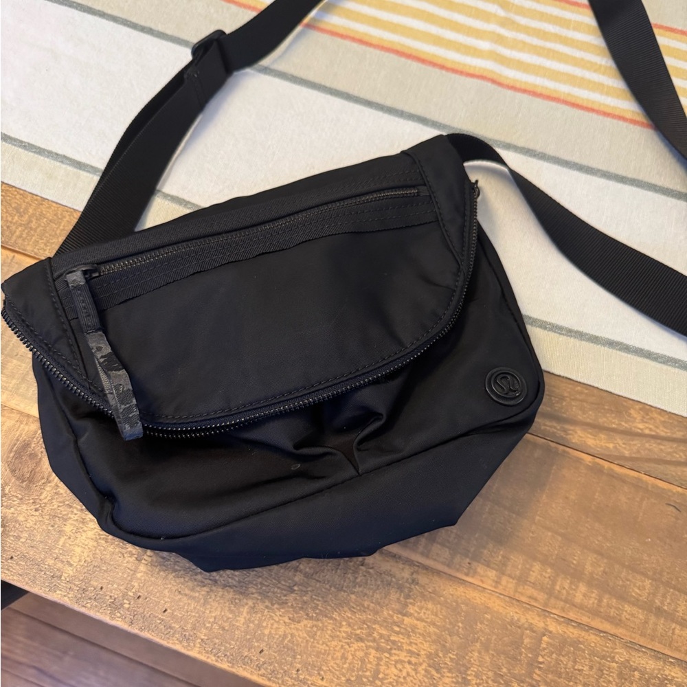 lululemon athletica Classic Black Crossbody Bag